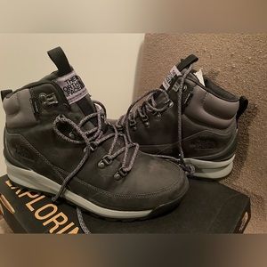 NWT North Face Hiking Boots